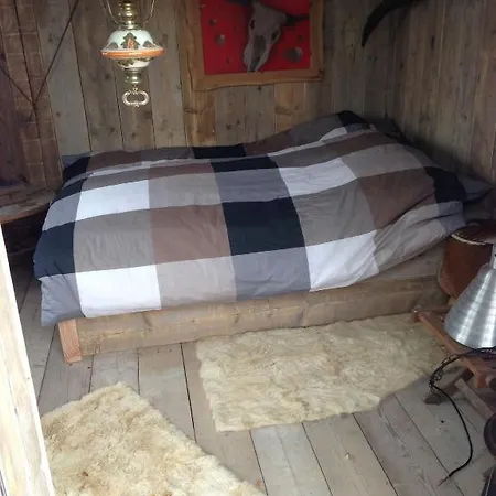 De Ouwebeer Bed & Breakfast *