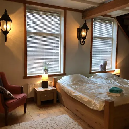 De Ouwebeer Bed & Breakfast *