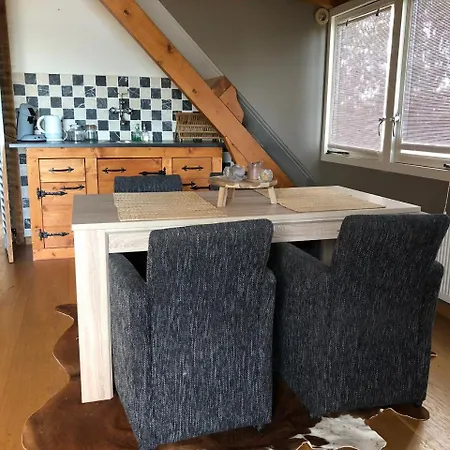 De Ouwebeer Bed and breakfast