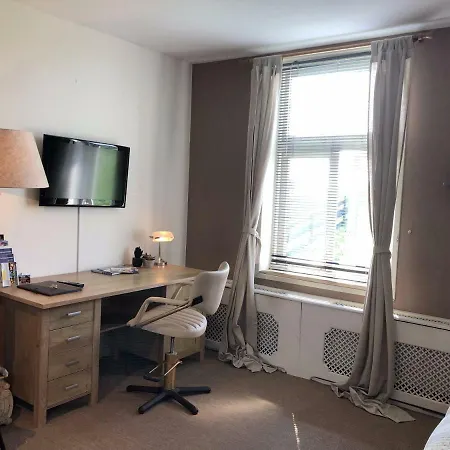 De Ouwebeer Bed & Breakfast